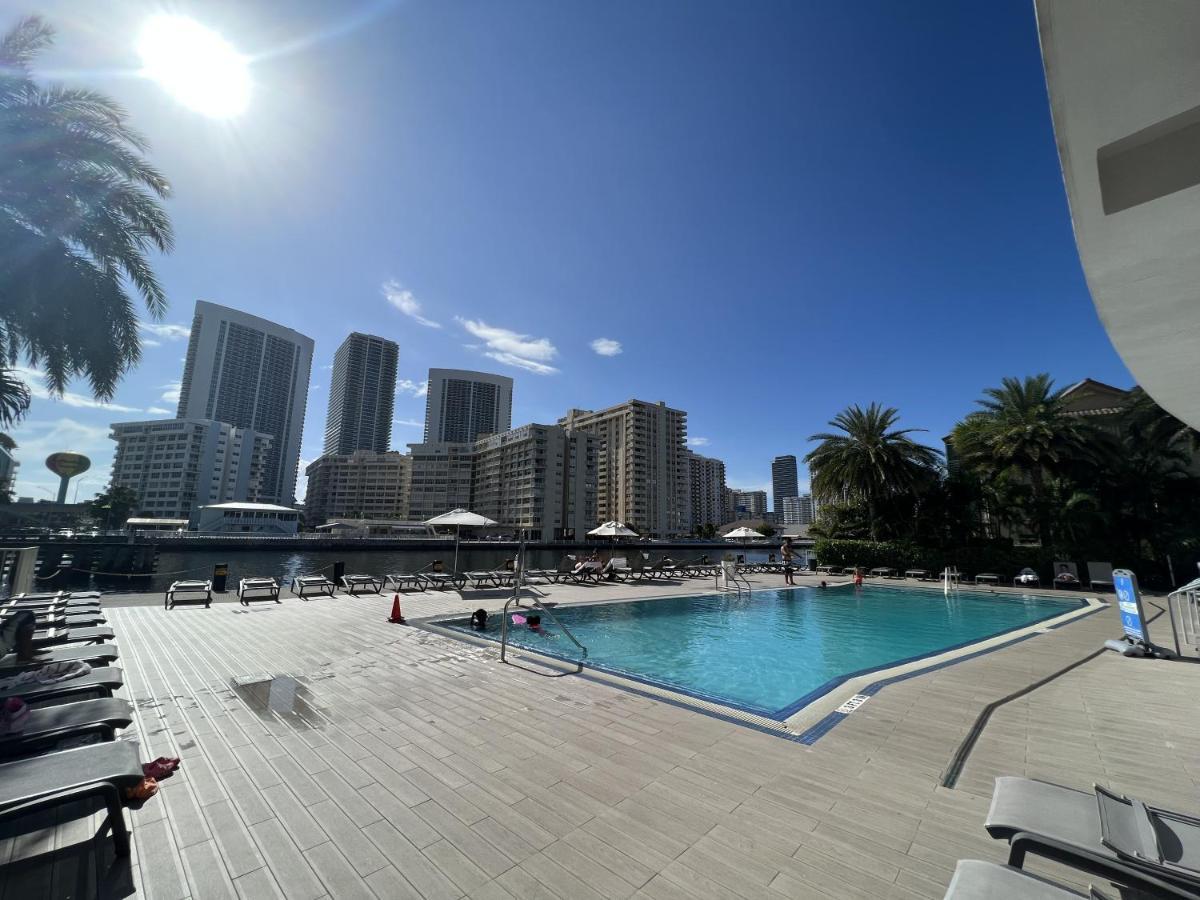 23Rd Floor Luxury & Spacious Beachwalk Resort Apartment With Amazing View Hallandale Beach Zewnętrze zdjęcie